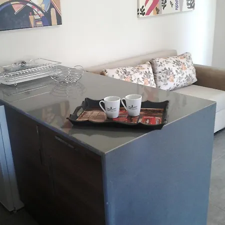 Lighthouse Nadia Aparts *