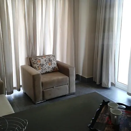 Lighthouse Nadia Aparts