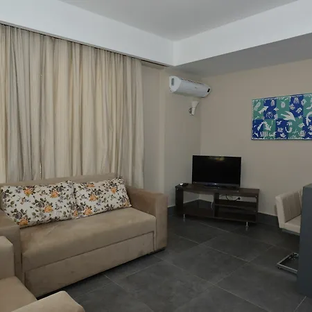 Lighthouse Nadia Aparts * フェティエ