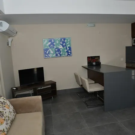 Lighthouse Nadia Aparts Apartament