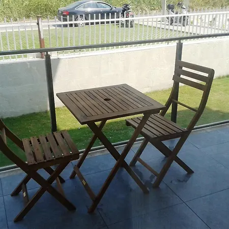 Lighthouse Nadia Aparts フェティエ