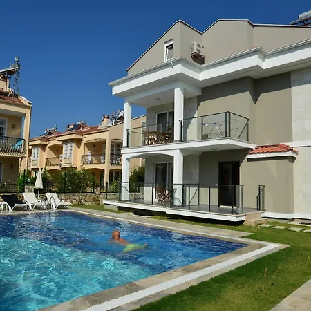 Lighthouse Nadia Aparts * フェティエ