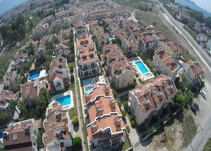 Lighthouse Nadia Aparts *