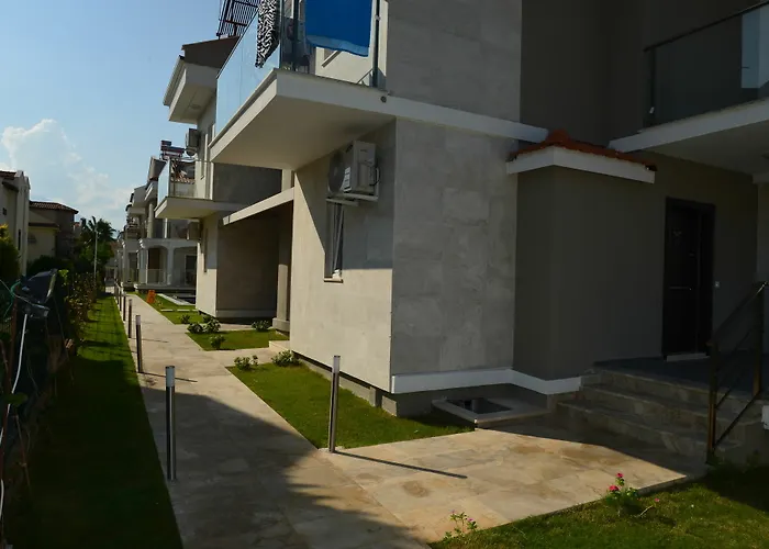 Lighthouse Nadia Aparts *