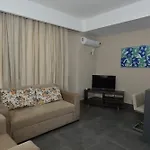 纳迪亚灯塔公寓式酒店 * 费特希耶