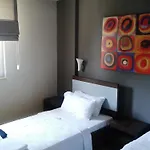 纳迪亚灯塔公寓式酒店 * 费特希耶