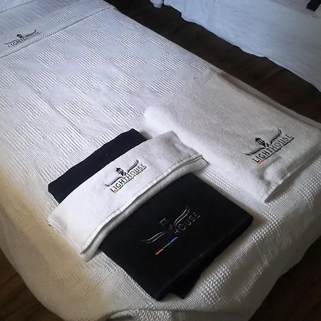 Lighthouse Nadia Aparts *