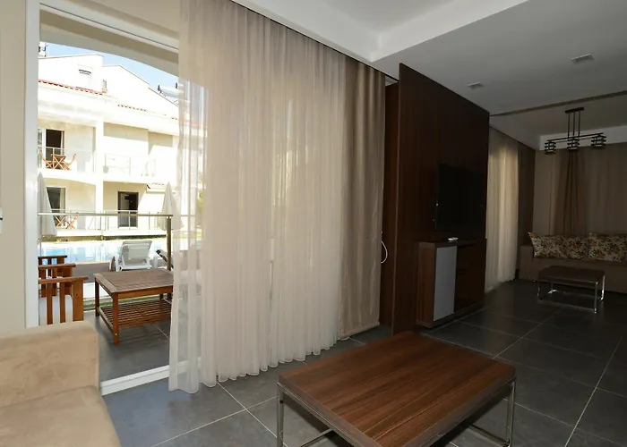 Lighthouse Nadia Aparts *