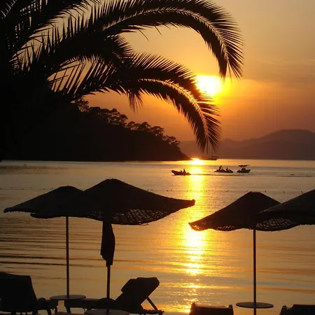 Lighthouse Nadia Aparts فتحية